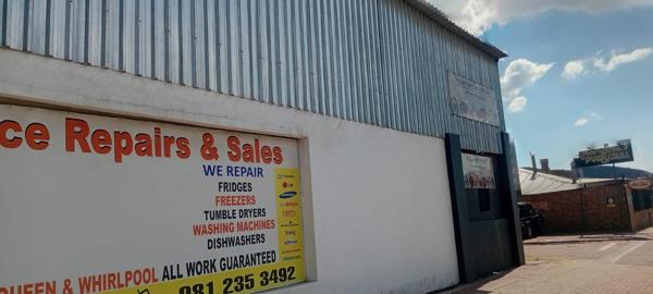 845  m² Commercial space