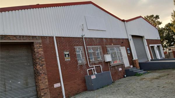 920  m² Industrial space