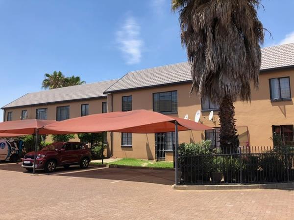 1 Bedroom Townhouse