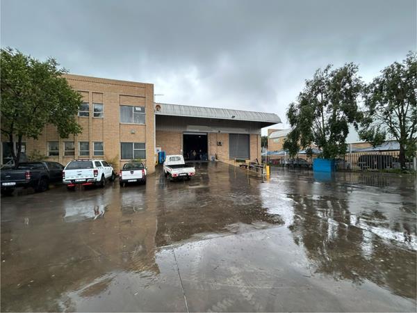 1 235  m² Industrial space