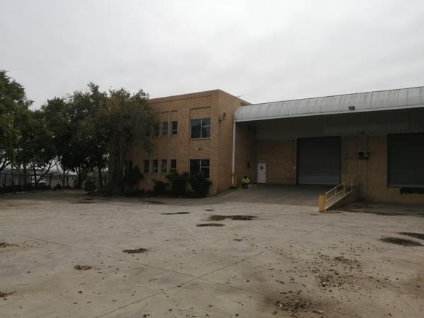 1 235  m² Commercial space