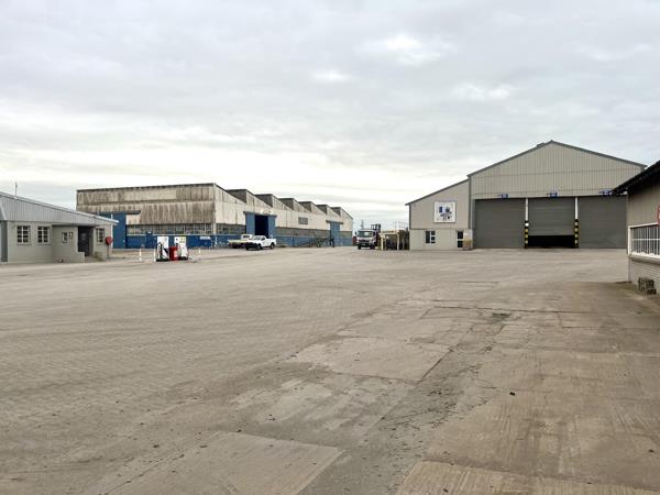 2 903  m² Industrial space