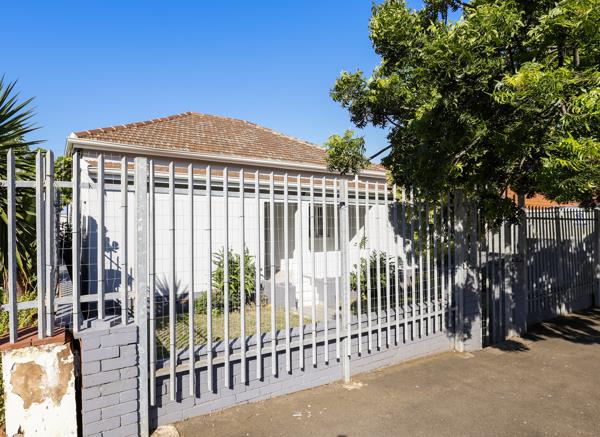 375  m² Commercial space