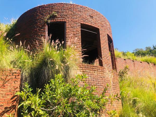 2 214 m² Land