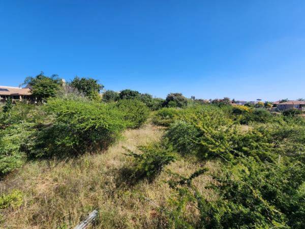 1 836 m² Land