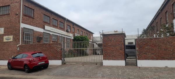 1 500  m² Industrial space