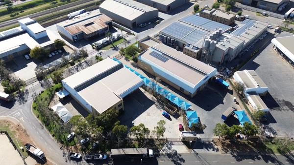 2 990  m² Industrial space