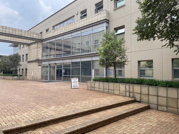 723.5  m² Commercial space