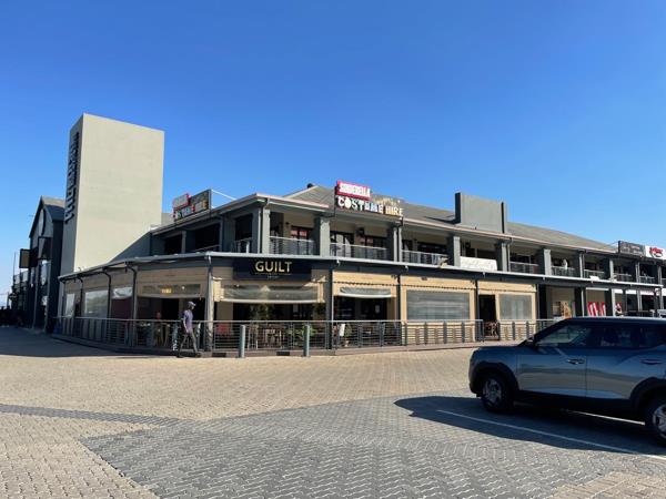 789  m² Commercial space