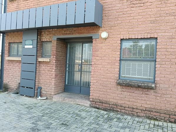 316  m² Industrial space