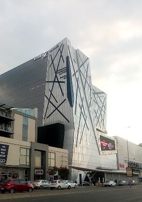 455  m² Commercial space