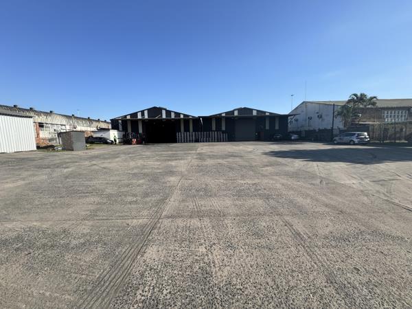 2 832  m² Commercial space