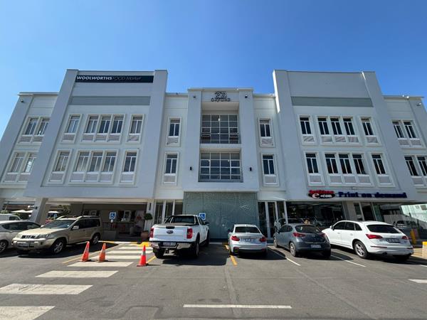 195  m² Commercial space