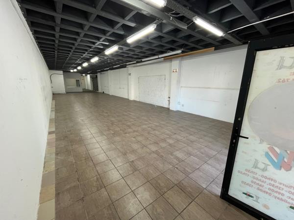 250  m² Commercial space