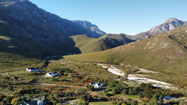 3 811 m² Land