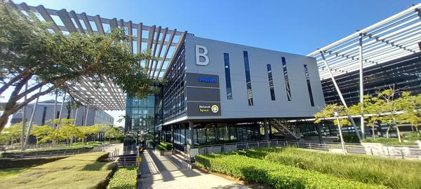 466  m² Commercial space