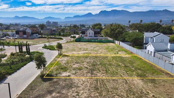 577 m² Land