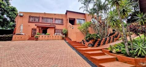 6 Bedroom House