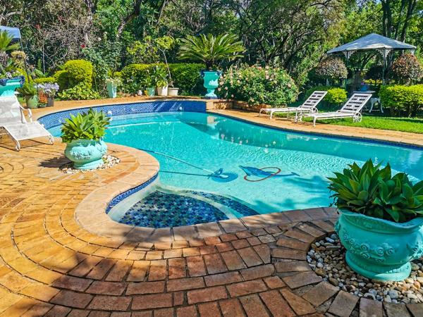 3 556  m² Commercial space