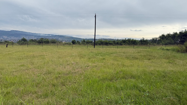 700 m² Land
