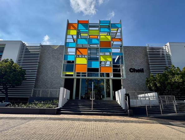 412 m² Office Space