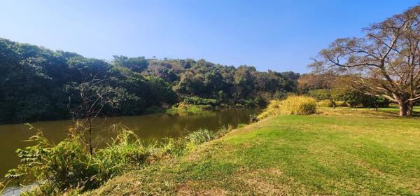 684 m² Land