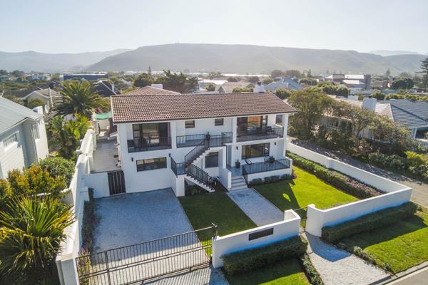 9 Bedroom House