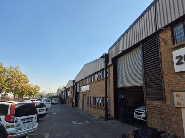 331  m² Industrial space