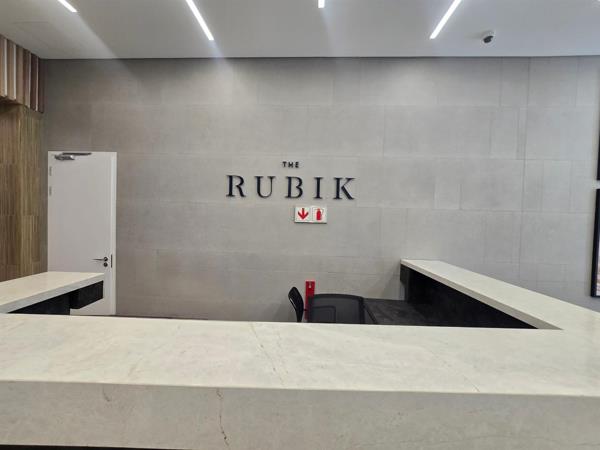 273  m² Retail Space