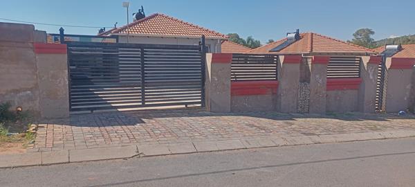2 Bedroom House