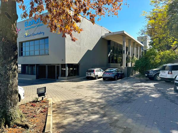 631 m² Commercial space