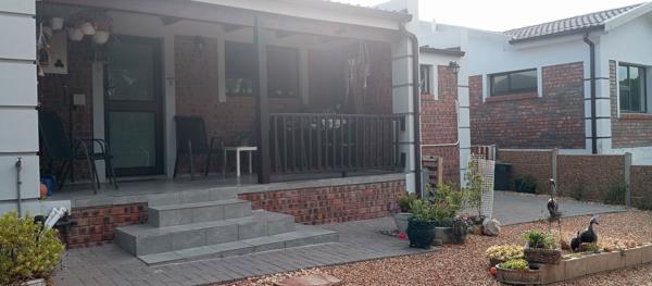 2 Bedroom House