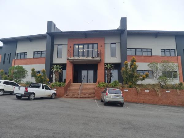 244 m² Commercial space