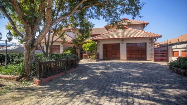 5 Bedroom House