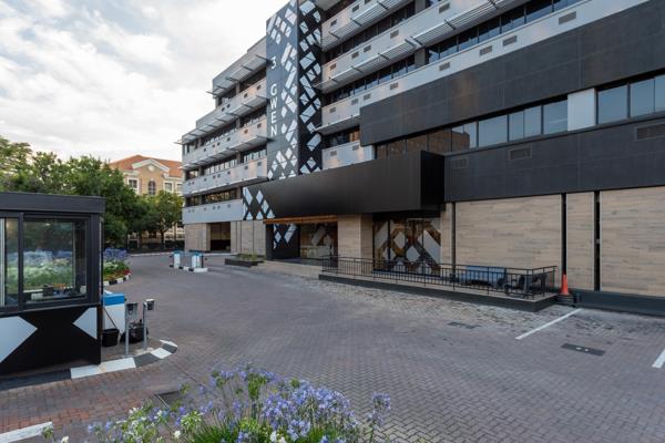 107  m² Commercial space