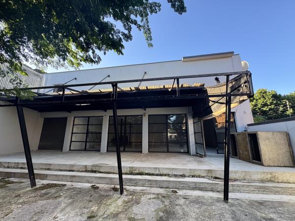 180  m² Commercial space