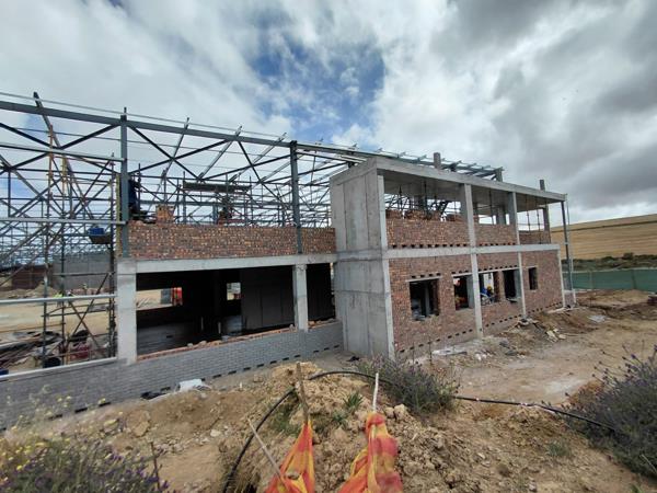 1 084  m² Commercial space