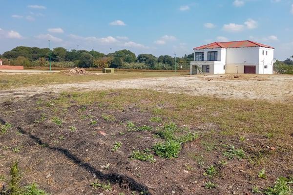 512 m² Land
