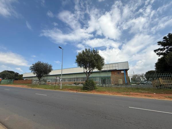 8 403  m² Industrial space