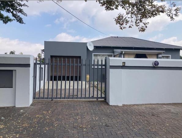 2 Bedroom House