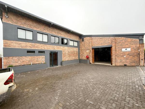 620  m² Commercial space