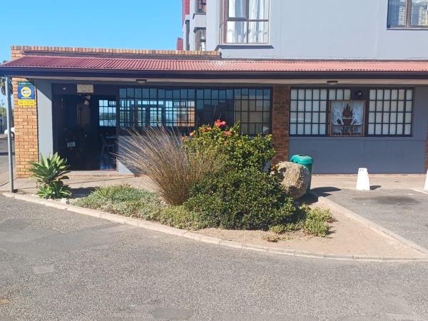 171  m² Commercial space