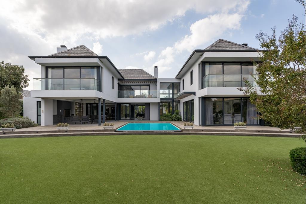 5 Bedroom House