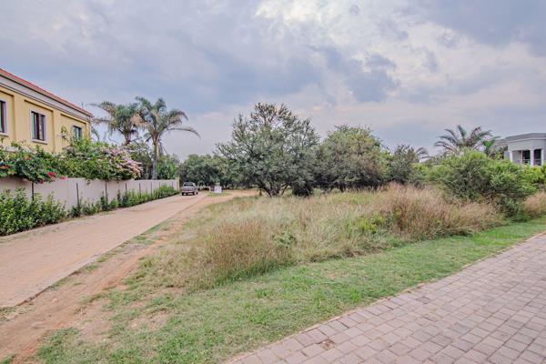 979 m² Land