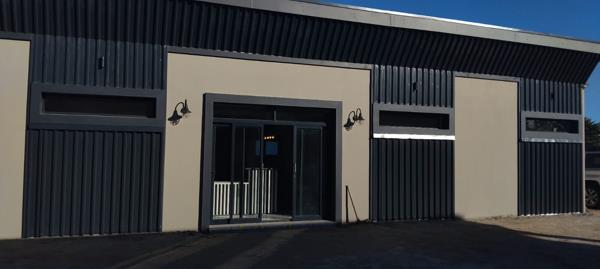 105  m² Commercial space