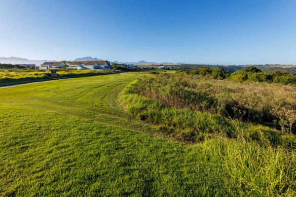 733 m² Land