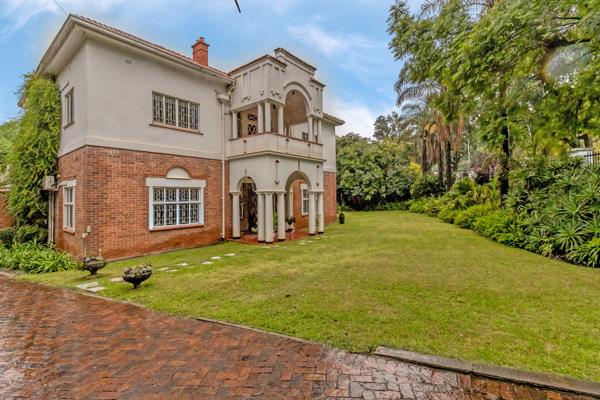 937  m² Commercial space