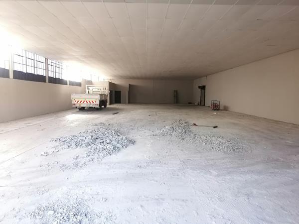 635  m² Commercial space