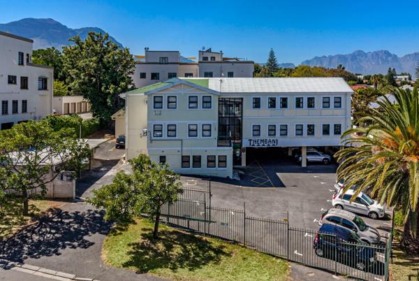 52  m² Commercial space