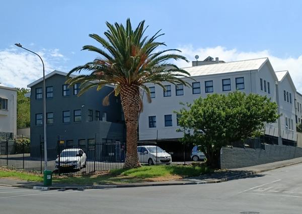 97  m² Commercial space